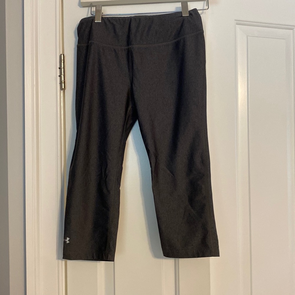Under armour cropped leggings